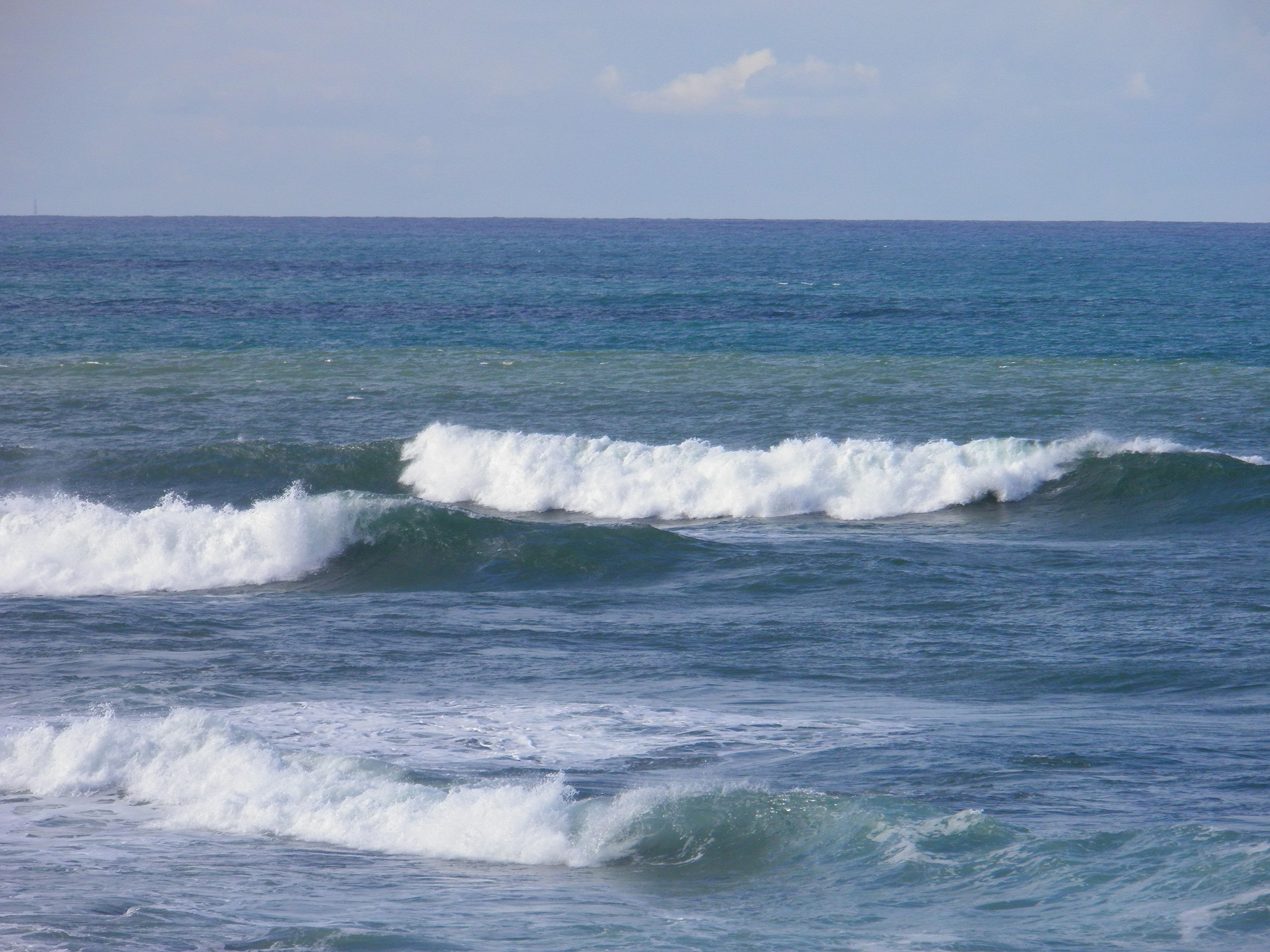 Itziar reef breaks Deba Surf Spot 5/5