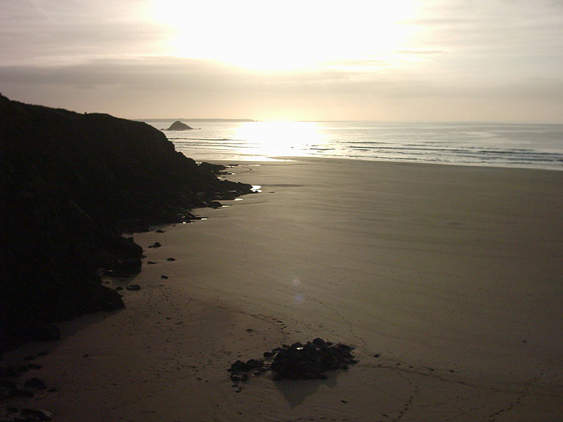 Lostmarc'h beach breaks Crozon Surf Spot 5/5