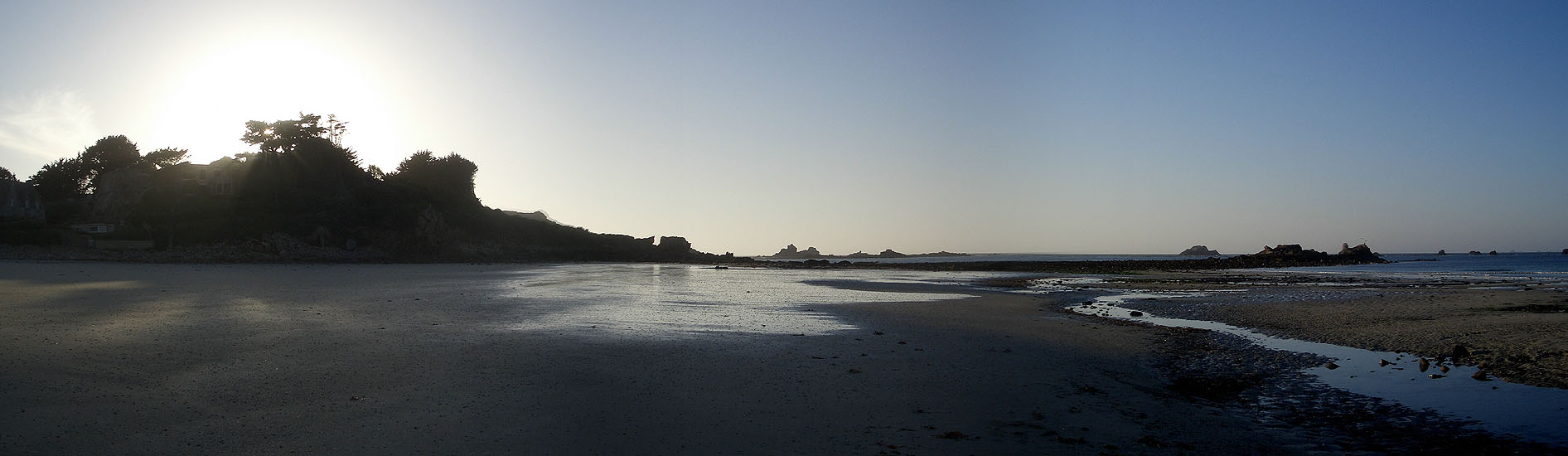 Primel Trégastel beach breaks Plougasnou Surf Spot 2/5