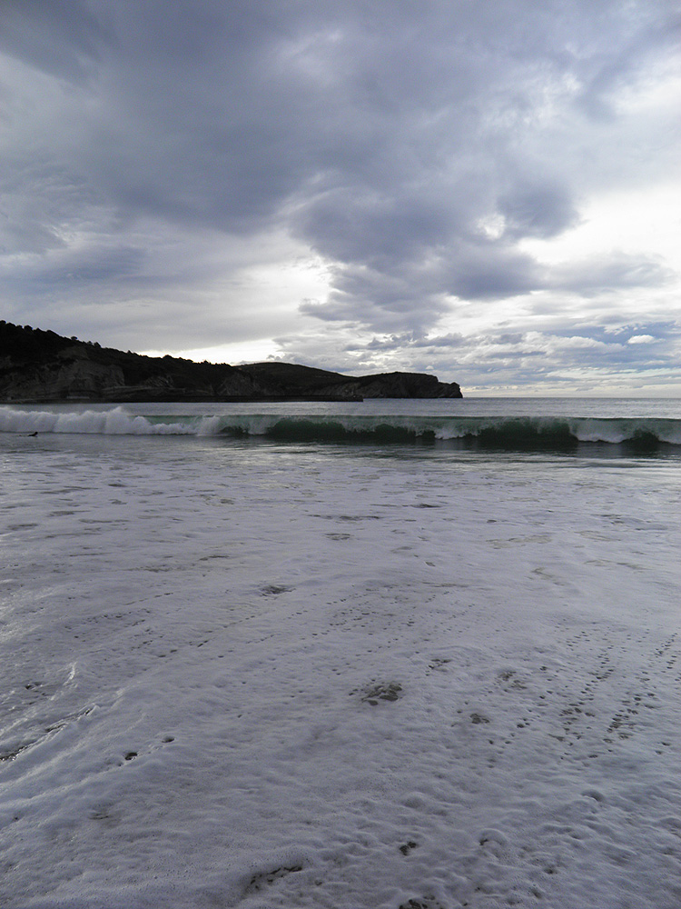 Plentzia beach breaks Gorliz Surf Spot 3/5